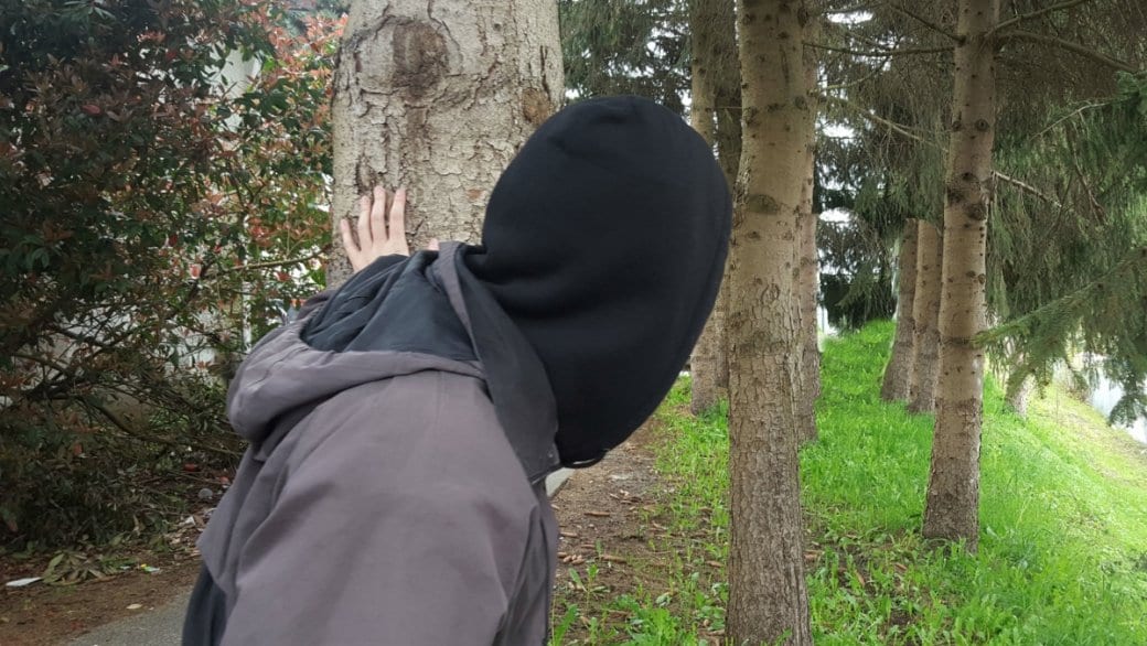 What do you do if you’re robbed while cruising?