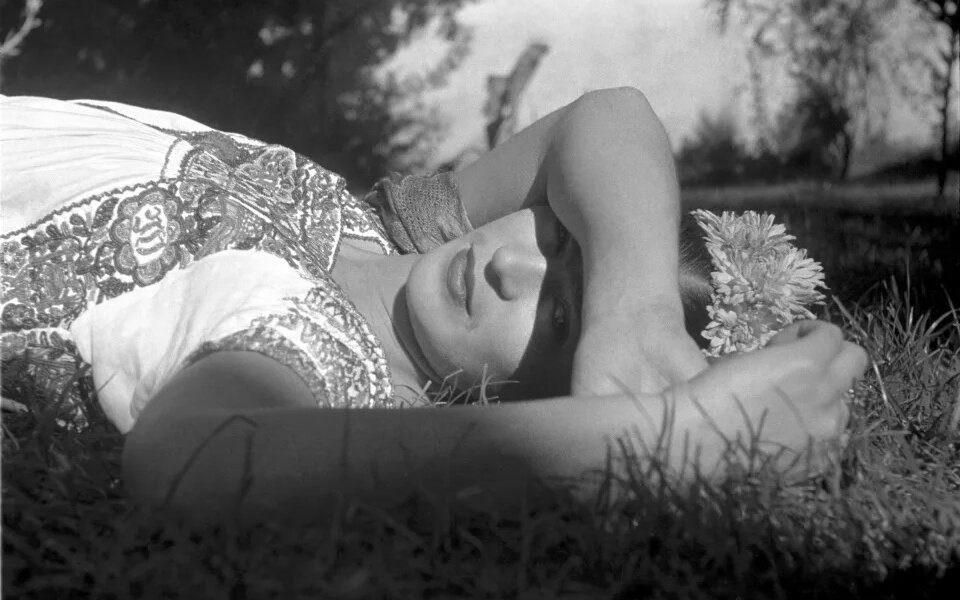 ‘Frida’ is a serviceable documentary that fails to engage with deeper topics